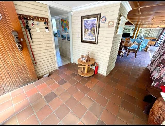 5 BEDROOM HOUSE FOR SALE IN MONUMENT